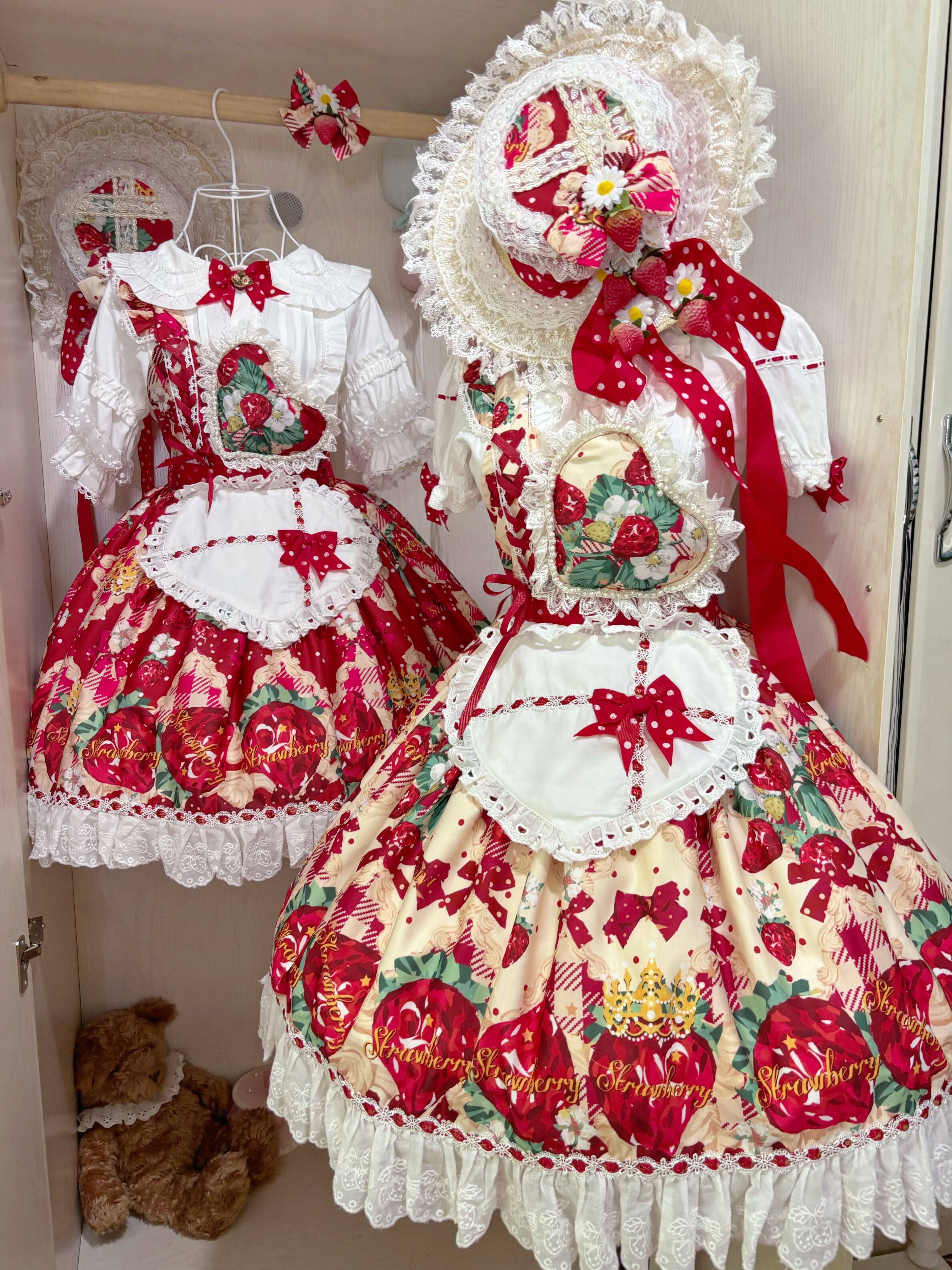 Sweet Lolita Strawberry Apron JSK Set Red Print with White Lace Inner Blouse